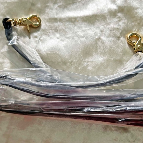 SATCHEL/CROSSBODY, EMMA FOX, LEATHER, BLACK NAVY BEIGE, HAS TOP HANDLE, REMOVABL - Picture 13 of 14